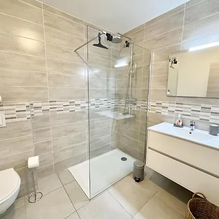 Appartamento T2 Moderne Avec Vue Et Proche Centre-ville *